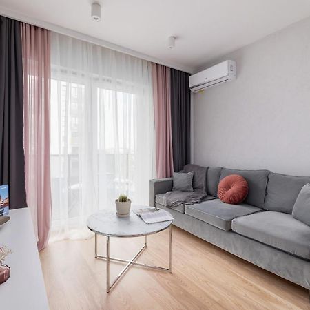 Vetulaniego Apartment With Air Conditioning & Parking By Renters Prestige Krakow Dış mekan fotoğraf