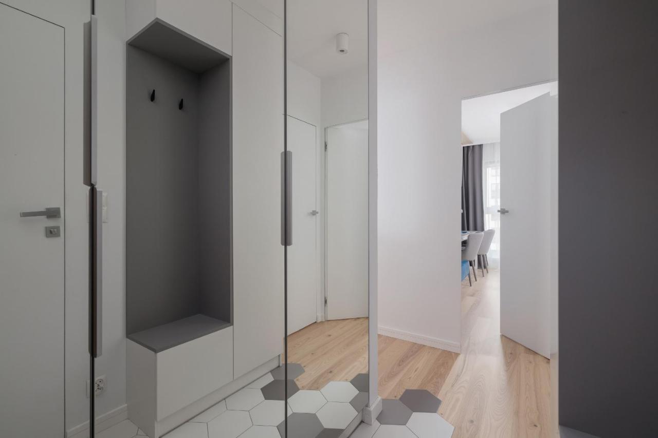 Vetulaniego Apartment With Air Conditioning & Parking By Renters Prestige Krakow Dış mekan fotoğraf